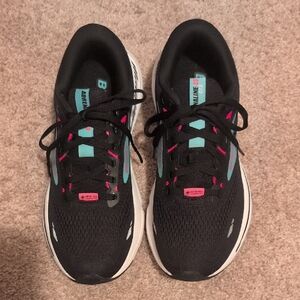 Brooks Black and Teal Women's Sneakers